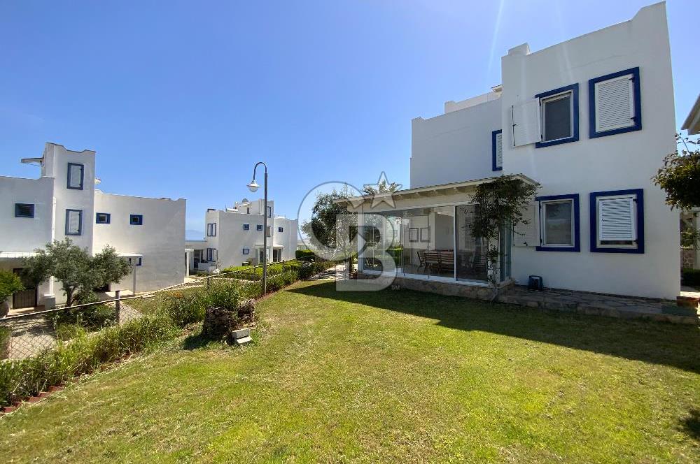 Bodrum Ortakent Yahşi'de Özel plajlı, Bahçeli Kiralık Dubleks Ev