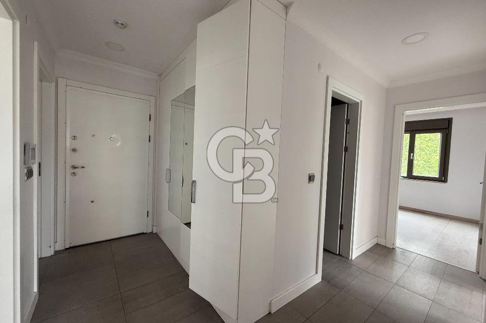 CADDEBOSTAN PLAJYOLUNDA KÖŞE BİNA KİRALIK DAİRE