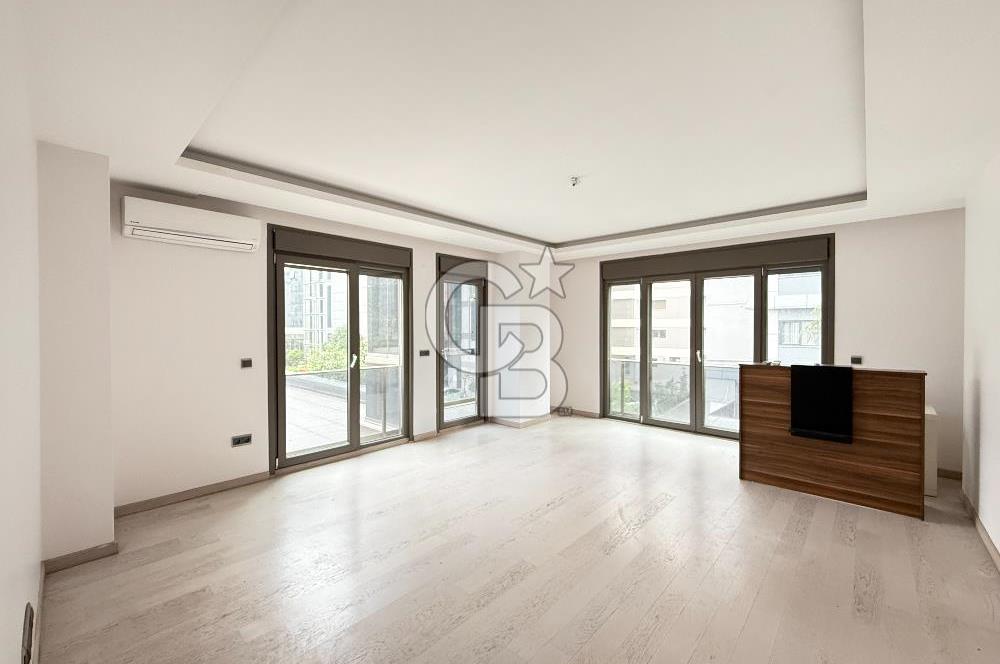 CADDEBOSTAN PLAJYOLUNDA KÖŞE BİNA KİRALIK DAİRE