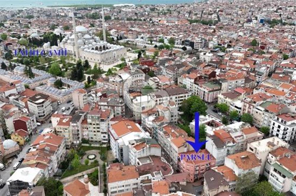 Fatih Camii Yakınında Satılık Arsa