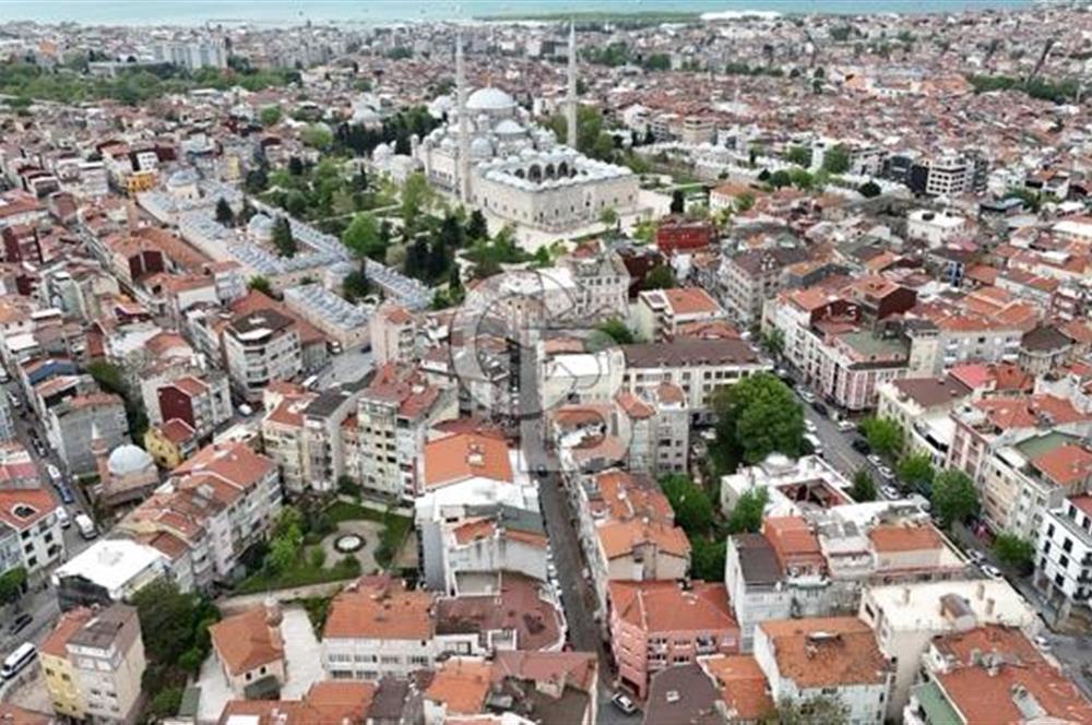 Fatih Camii Yakınında Satılık Arsa