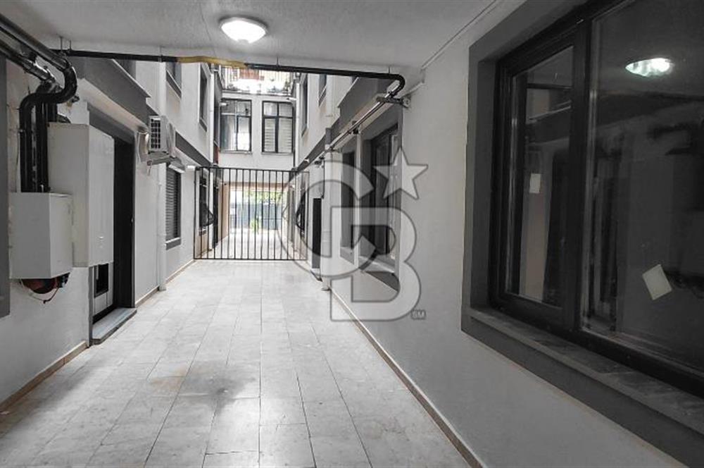 MALTEPE AYDINEVLER SİTEDE E-5 YAKINI SATLIK  DUBLEX DAİRE