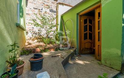 ÇEKİRGE MEYDANINDA SATILIK TARİHİ DOKULU MÜSTAKİL EV Favorilerime Ekle Yazdır