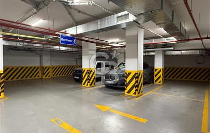 CADDEBOSTAN PLAJYOLUNDA KÖŞE BİNA KİRALIK DAİRE