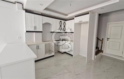 İzmir Çiğli Uğur Mumcu'da S.Ocağı Yanı Satılık Tripleks Ev CB PH