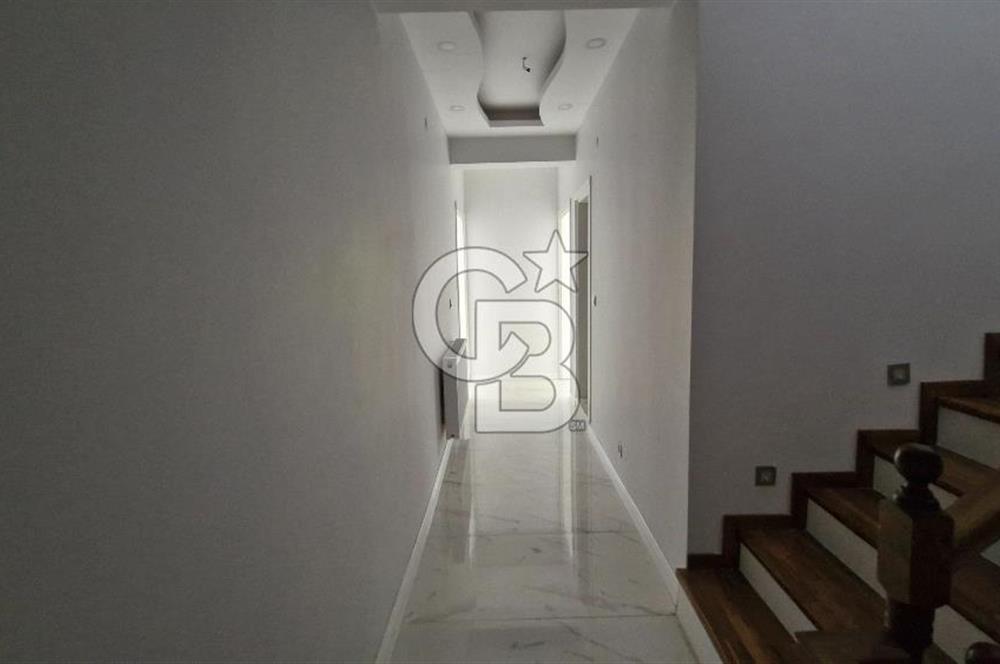 İzmir Çiğli Uğur Mumcu'da S.Ocağı Yanı Satılık Tripleks Ev CB PH