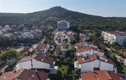 Süner Sitesinde Satılık Denize Yakın 4+1 Villa