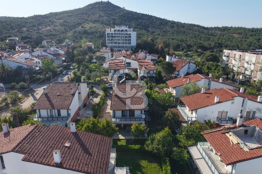 Süner Sitesinde Satılık Denize Yakın 4+1 Villa