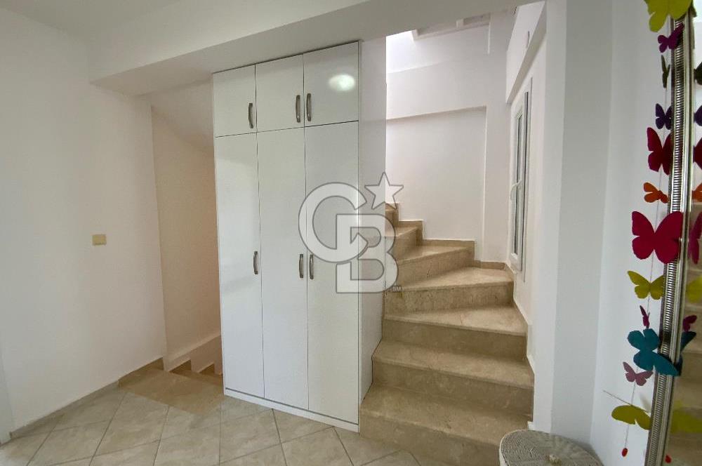 Bodrum Ortakent Yahşi'de Özel plajlı, Bahçeli Kiralık Dubleks Ev