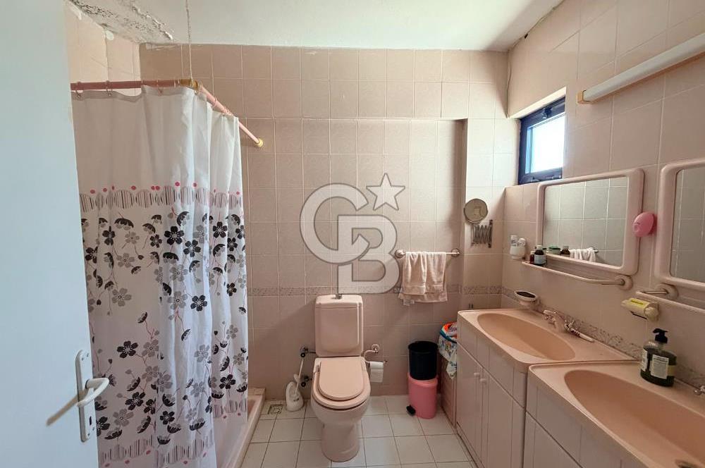 Süner Sitesinde Satılık Denize Yakın 4+1 Villa