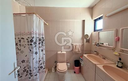 Süner Sitesinde Satılık Denize Yakın 4+1 Villa