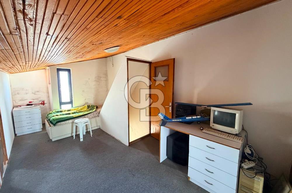 Süner Sitesinde Satılık Denize Yakın 4+1 Villa