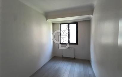 Ümraniye Esenevler Mahallesi’nde Kiralık 2+1 Arakat Daire