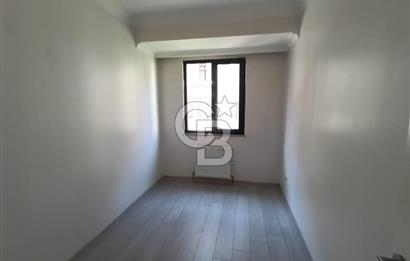 Ümraniye Esenevler Mahallesi’nde Kiralık 2+1 Arakat Daire