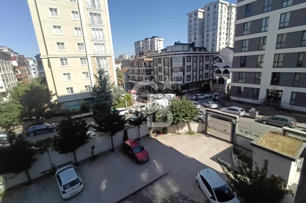Ümraniye Esenevler Mahallesi’nde Kiralık 2+1 Arakat Daire