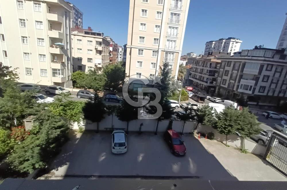 Ümraniye Esenevler Mahallesi’nde Kiralık 2+1 Arakat Daire