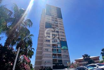 Bayraklı İzka Yelkenpark Sitesi'nde Satılık 3+1 Manzaralı Geniş Daire  - 1 - 351894