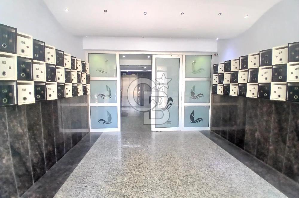 Bayraklı İzka Yelkenpark Sitesi'nde Satılık 3+1 Manzaralı Geniş Daire 