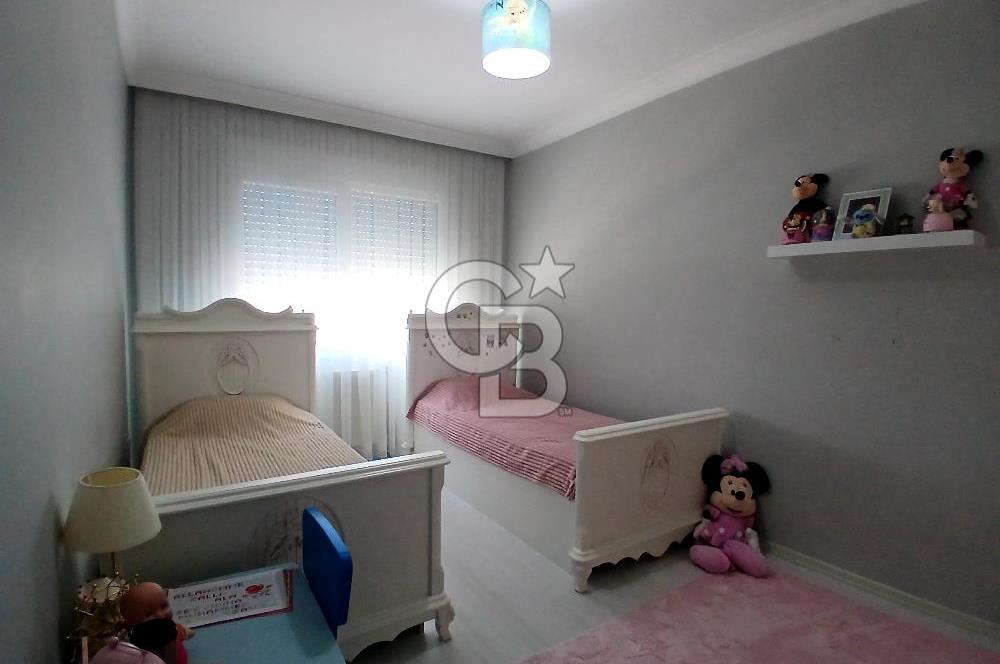 Bayraklı İzka Yelkenpark Sitesi'nde Satılık 3+1 Manzaralı Geniş Daire 