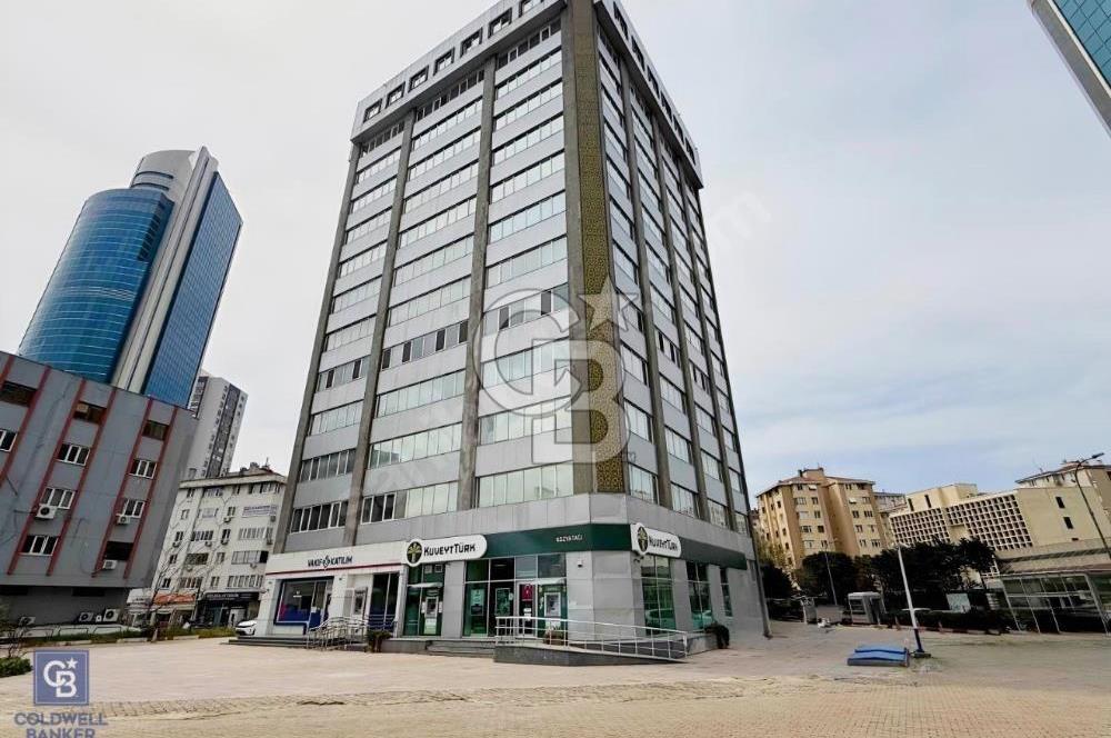 Kozyatağı Metro Durağında E5 Üzerinde 840m2 Kiralık Plaza Katı