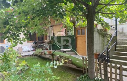 Manisa Karaağaçlı'da Bahçeli Faaliyete Hazır İşletme