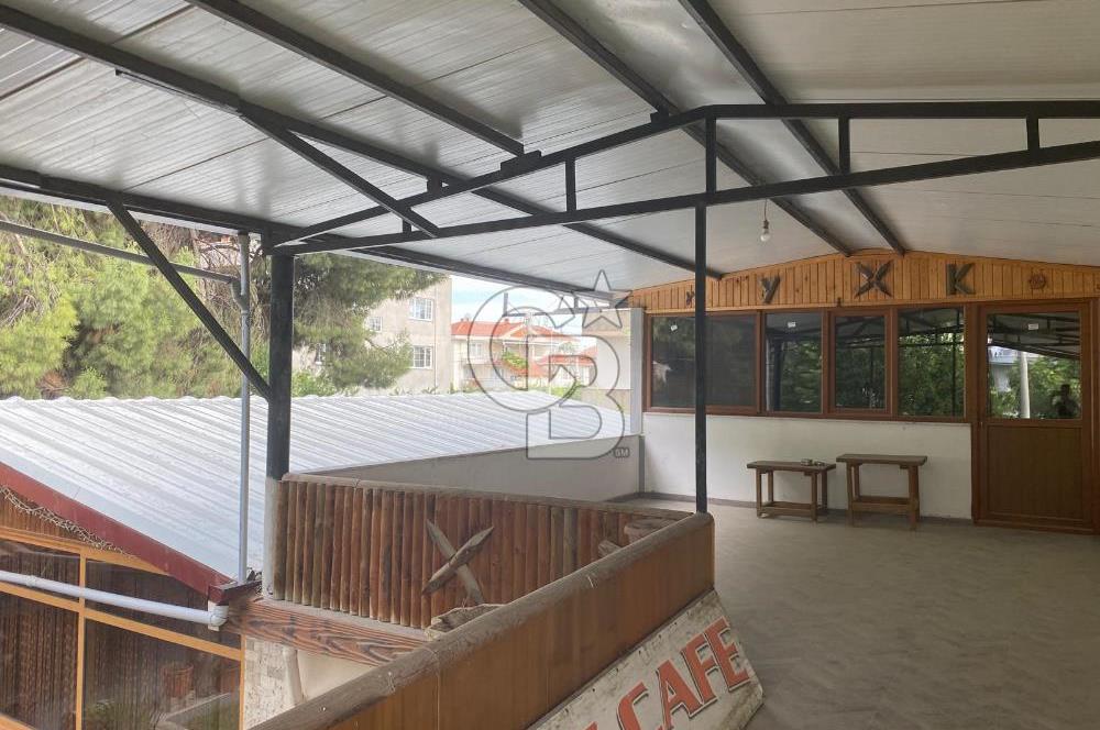 Manisa Karaağaçlı'da Bahçeli Faaliyete Hazır İşletme