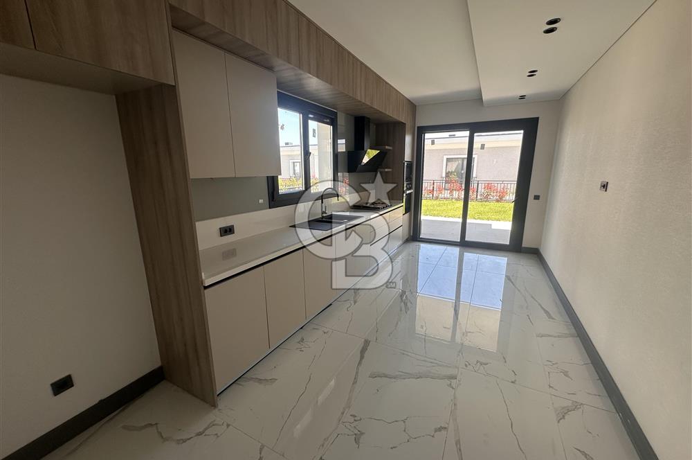 BAHÇEŞEHİR ALYA BAHÇE'DE 6+1 BÜYÜK TİP SATILIK VİLLA FIRSAT !!!