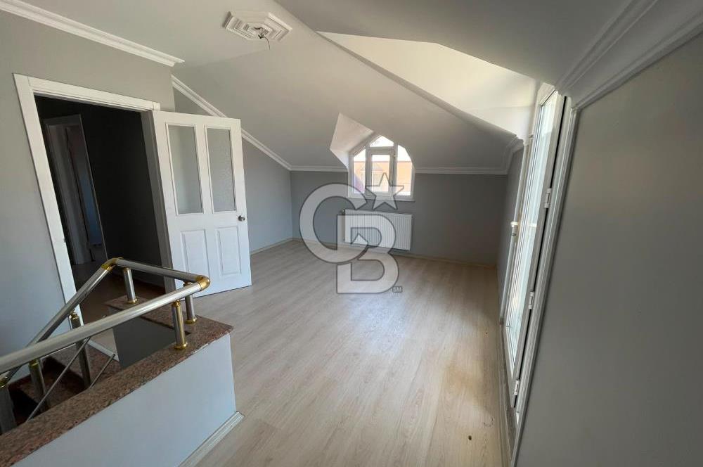 Çekmeköy Merkez Mahallesi 4+2 Teraslı Kiralık Dubleks Daire 