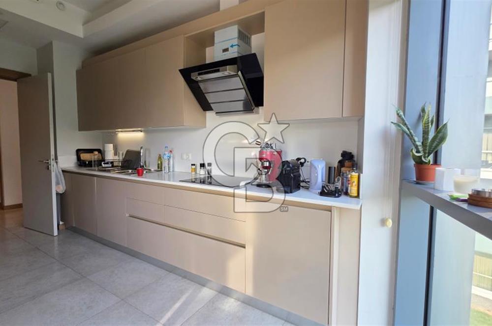MASLAK 1453'TE 168m2 ORMAN MANZARALI TEK KİRALIK 2+1 DAİRE