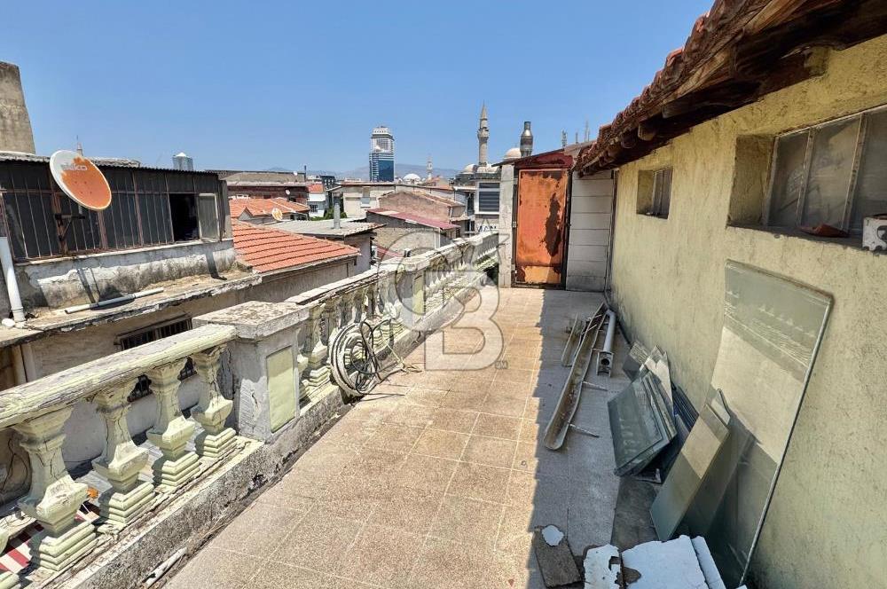 Kemeraltı Çarşı Satılık 2 Katlı Dükkan