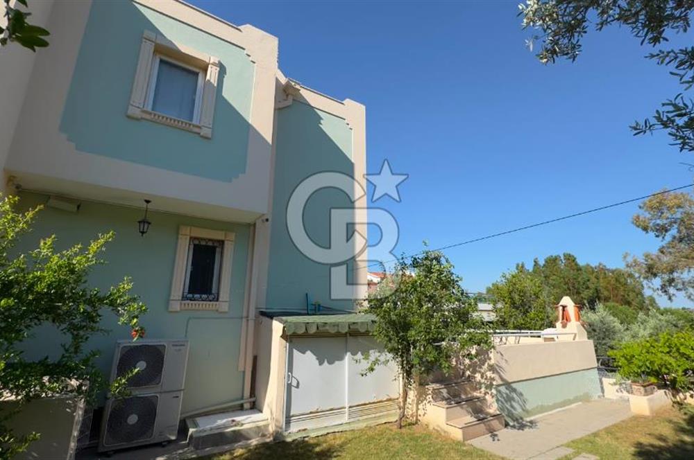 Dikili Gazipaşa Mahallesinde Satılık 2+1 Daire