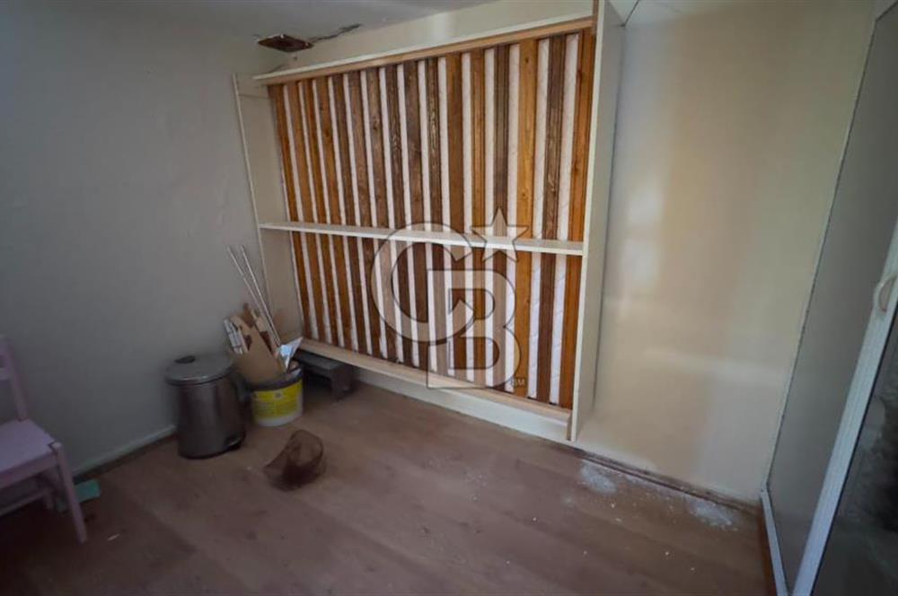 Dikili Gazipaşa Mahallesinde Satılık 2+1 Daire