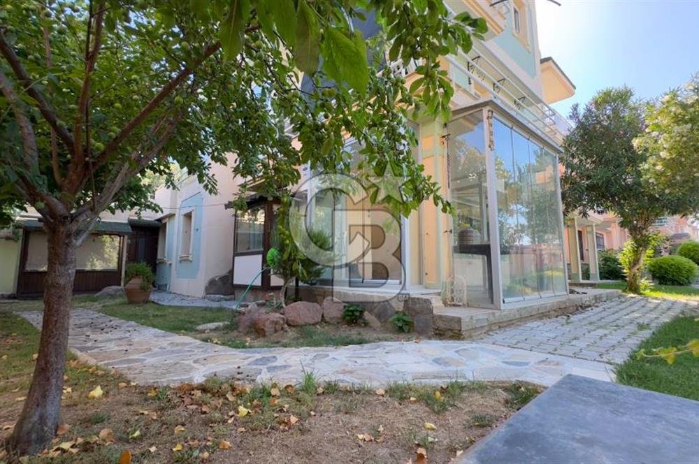 Dikili Gazipaşa Mahallesinde Satılık 2+1 Daire