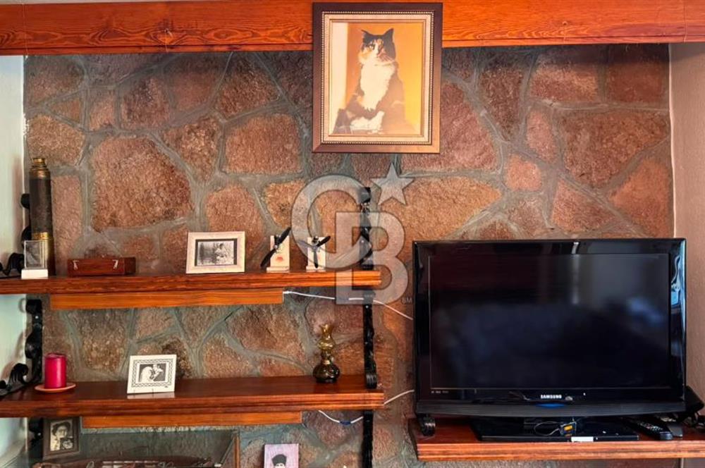 Dikili Gazipaşa Mahallesinde Satılık 2+1 Daire