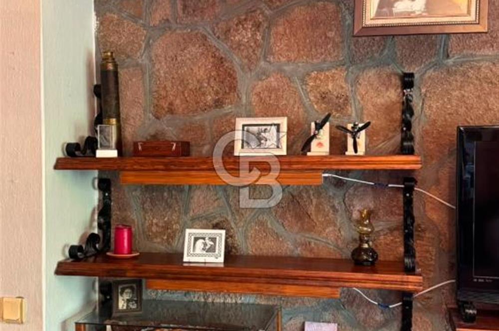 Dikili Gazipaşa Mahallesinde Satılık 2+1 Daire