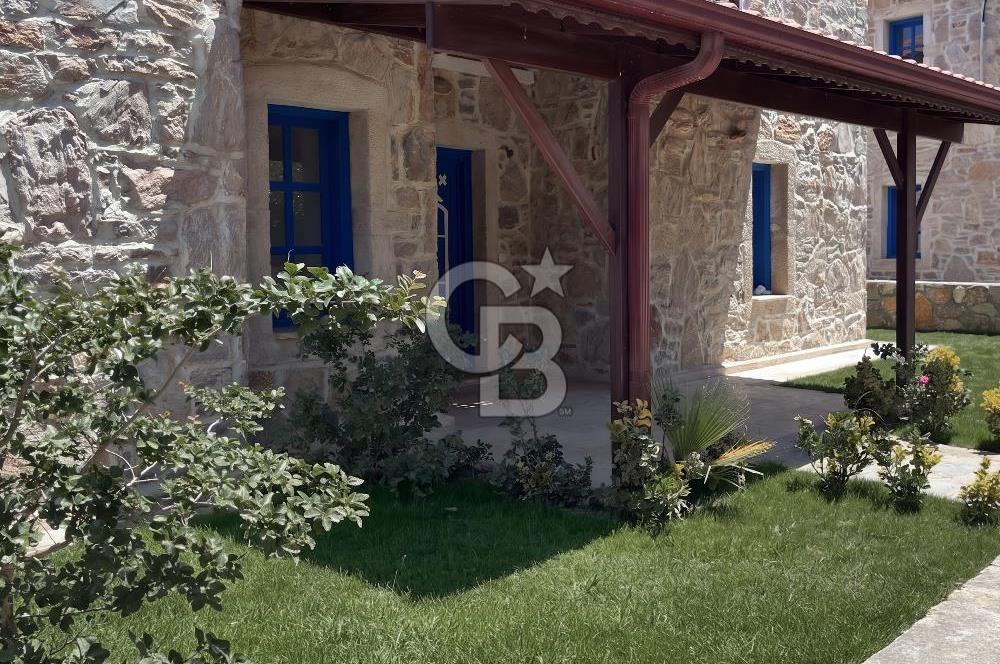 ESKİ DATÇA'NIN İÇİNDE SESSİZ KONUMDA ÖZEL HAVUZLU MÜSTAKİL VİLLA