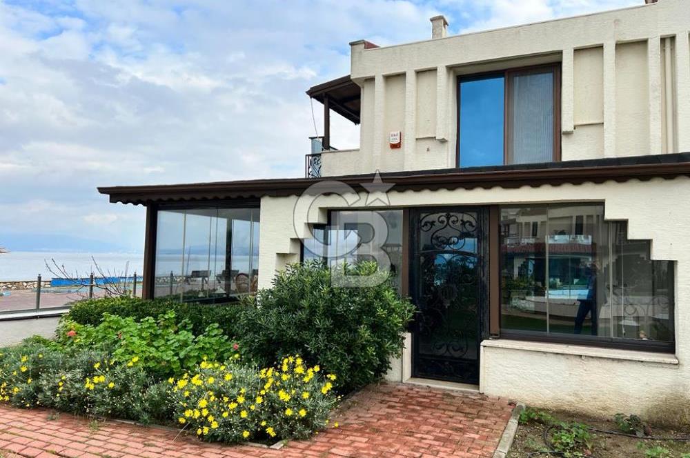 BURSA, MUDANYA BURGAZ'da DENİZE SIFIR KİRALIK VİLLA