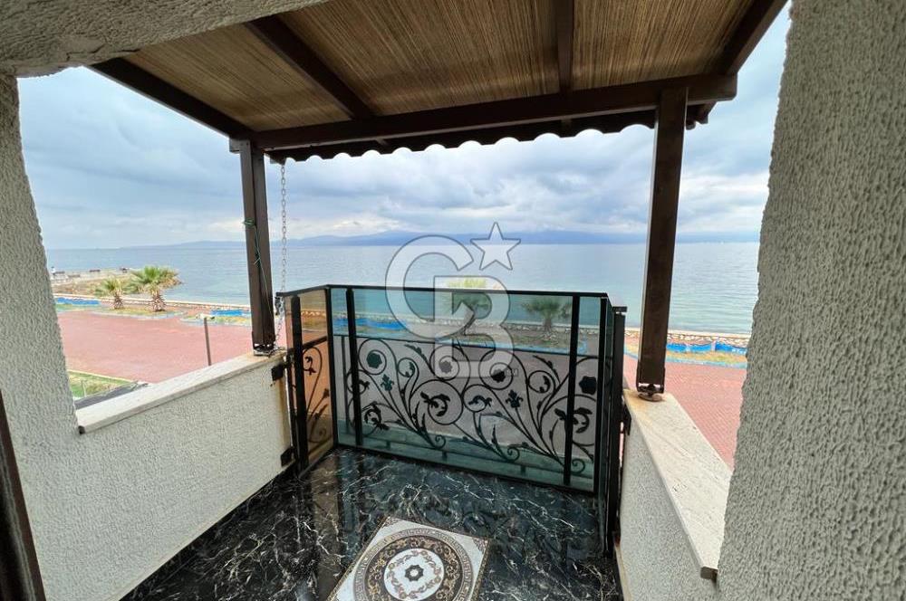 BURSA, MUDANYA BURGAZ'da DENİZE SIFIR KİRALIK VİLLA