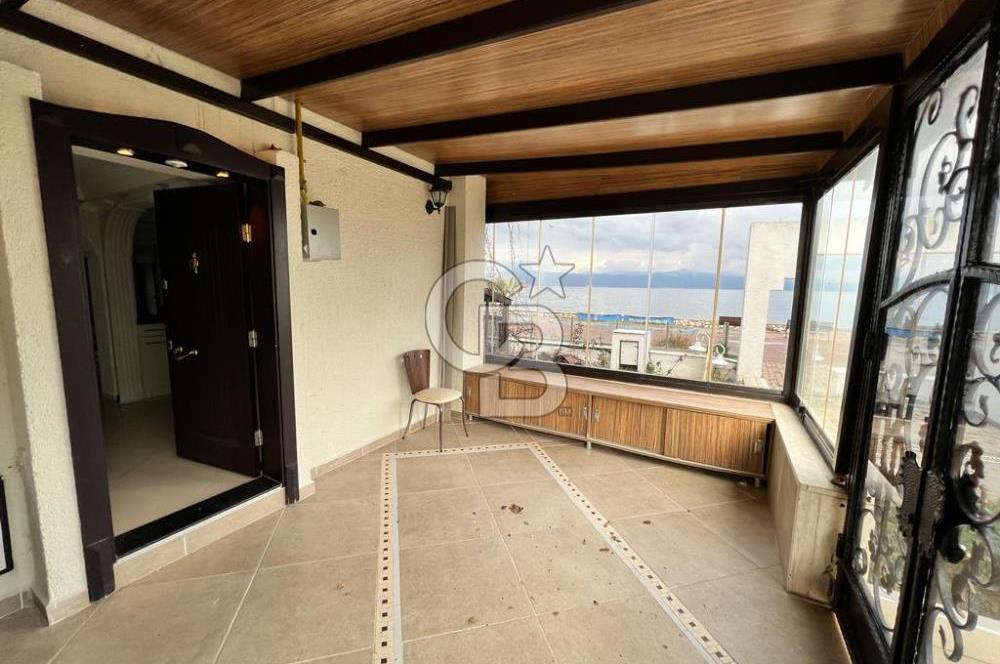 BURSA, MUDANYA BURGAZ'da DENİZE SIFIR KİRALIK VİLLA