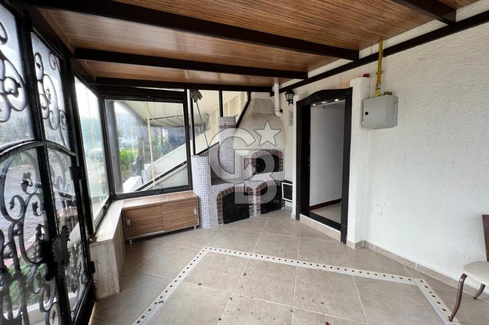 BURSA, MUDANYA BURGAZ'da DENİZE SIFIR KİRALIK VİLLA