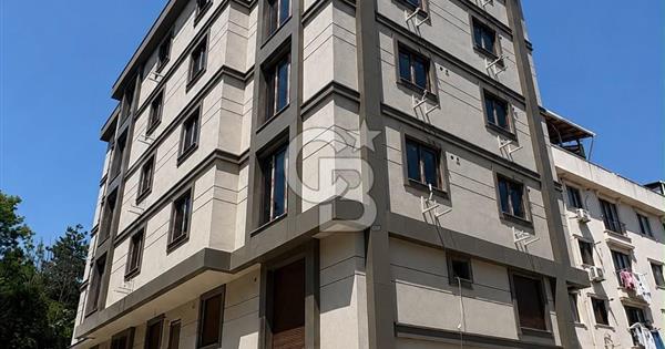 Küçükbakkalköy'de Yüksek Kalite Yeni Binada Satılık 1+1 - 352002