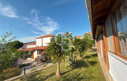Foça’da Deniz Manzaralı, Havuzlu Site İçinde Tam Müstakil 4+2 Dubleks