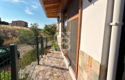 Foça’da Deniz Manzaralı, Havuzlu Site İçinde Tam Müstakil 4+2 Dubleks