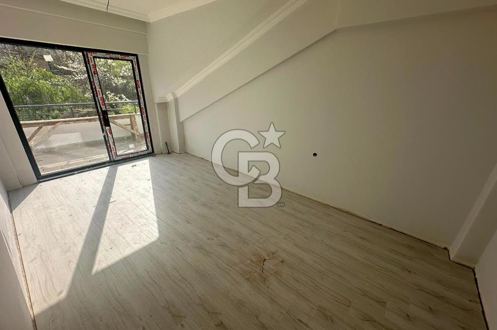 Değirmendere'de 2+1 Amerikan Mutfaklı Çatı Dubleks Satılık Daire