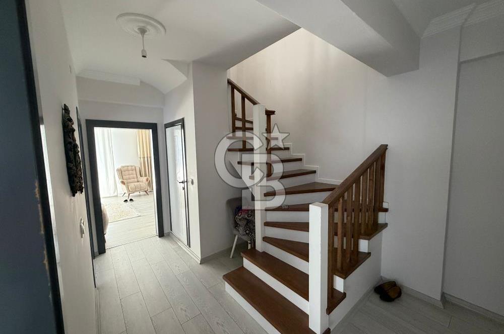 Karaköprü'de 4+1 Çatı Dubleks Ferah Eşyalı Satılık Daire