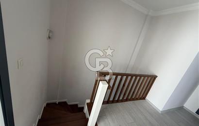 Karaköprü'de 4+1 Çatı Dubleks Ferah Eşyalı Satılık Daire