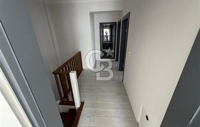 Karaköprü'de 4+1 Çatı Dubleks Ferah Eşyalı Satılık Daire