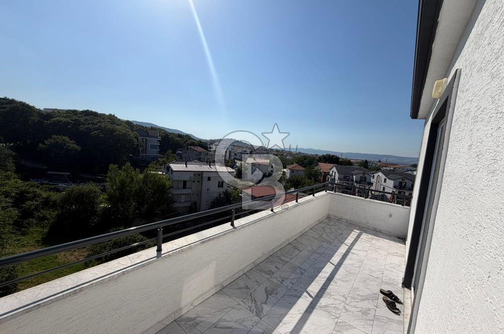Karaköprü'de 4+1 Çatı Dubleks Ferah Eşyalı Satılık Daire