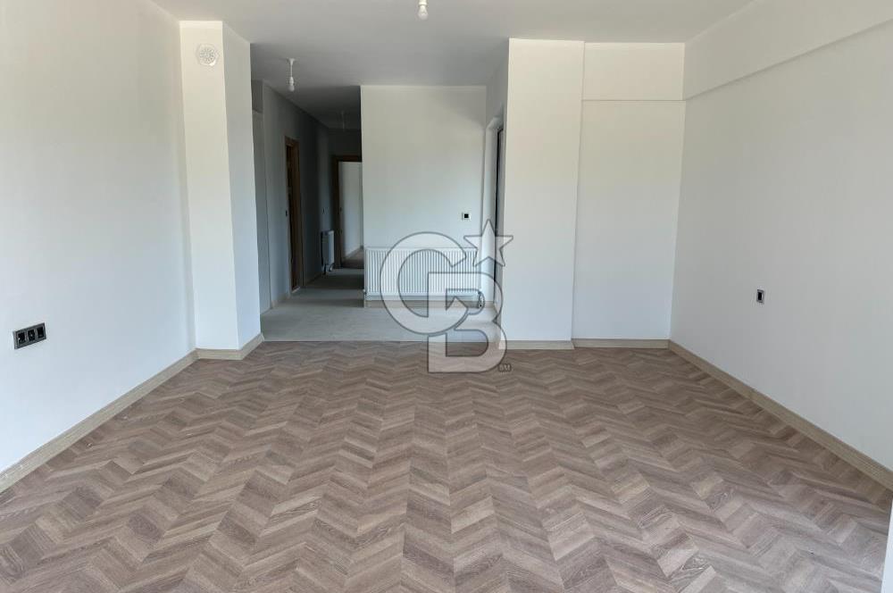 Tuna Mahallesi’nde Net 93m² Geniş Kullanımlı Satılık 3+1 Zemin Kat Daire