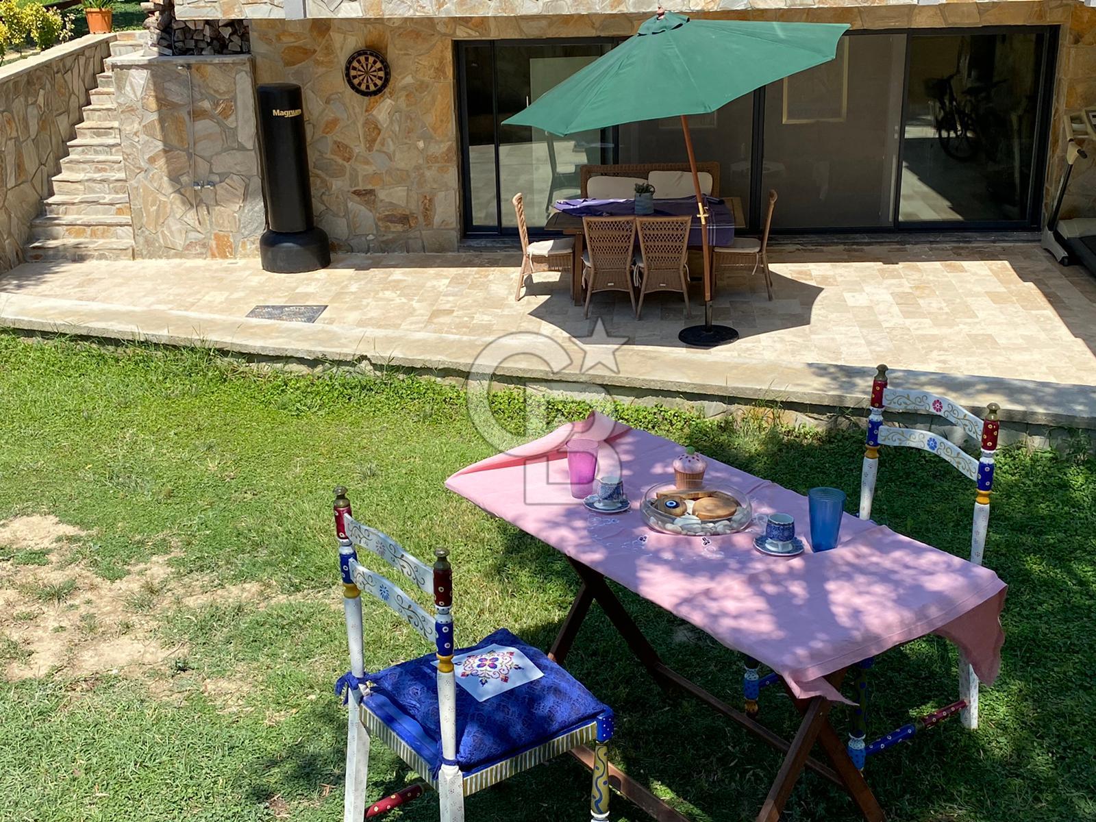 Bademlerde Doğayla iç içe Bahçeli Eşyalı Kiralık Müstakil Ev